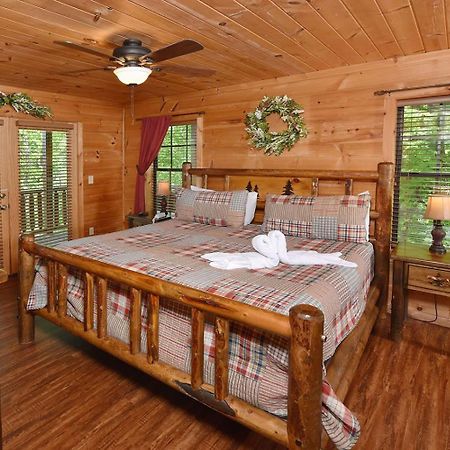 My Runaway Wagon Retreat Sevierville Eksteriør billede